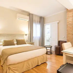 Hotel California, Màlaga